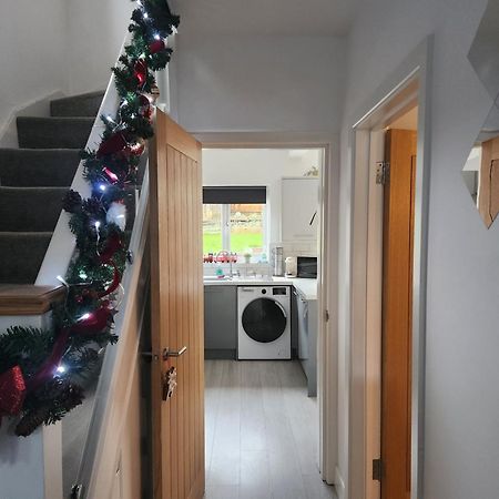 Sheldon House 3 Bed Cosy Home Nr Jlr & Nec ภายนอก รูปภาพ